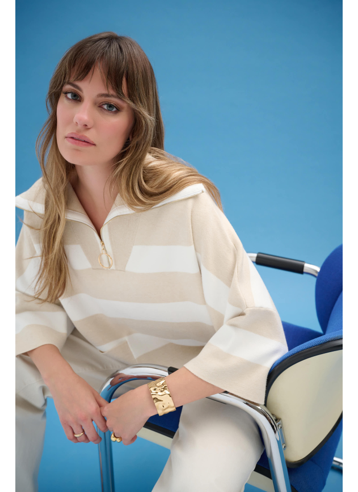 Joseph Ribkoff 261983 Beżowy, pudełkowy sweter w białe pasy