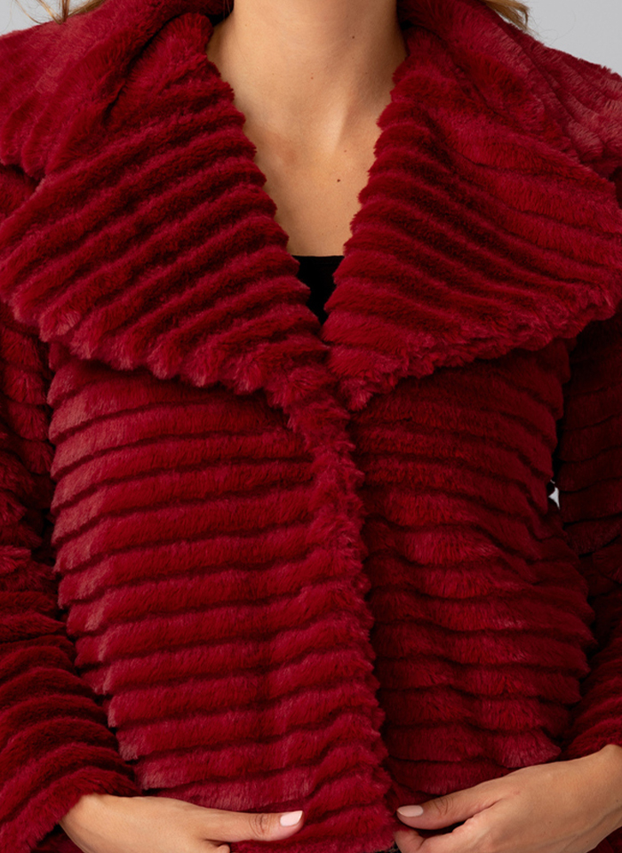 Joseph Ribkoff 193718 Syntetyczne futerko w bordowym kolorze