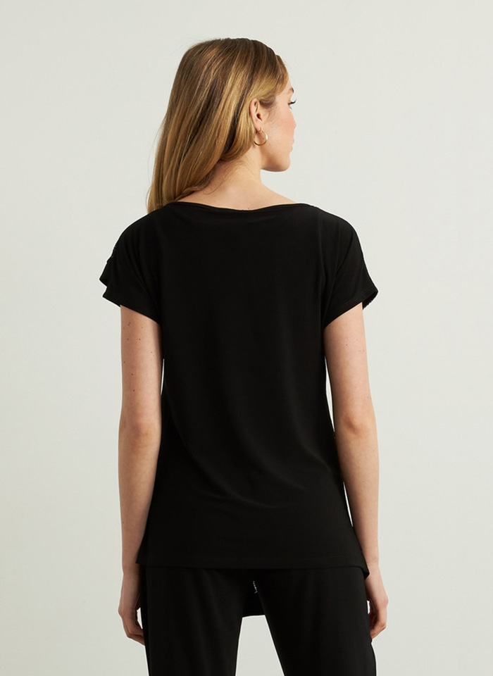 Joseph Ribkoff, Czarna bluzka z ozdobnymi guzikami.