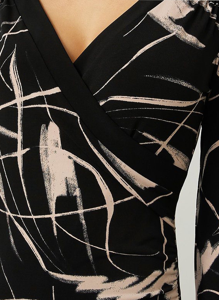 Joseph Ribkoff. Czarna sukienka w beżowy wzór.