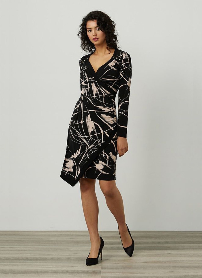 Joseph Ribkoff. Czarna sukienka w beżowy wzór.