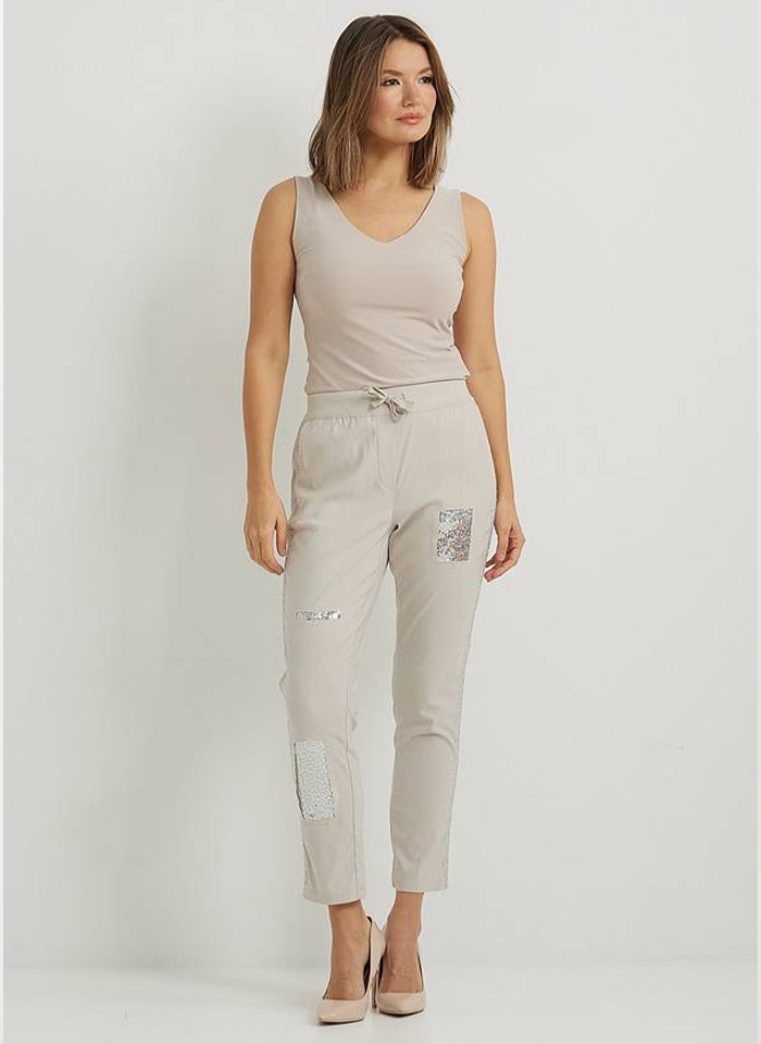 Joseph Ribkoff . Beżowe spodnie w casualowym stylu