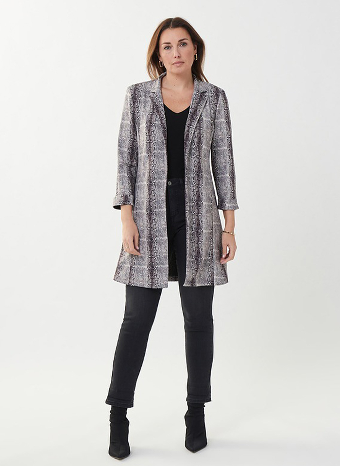 Joseph Ribkoff, Długi żakiet w zwierzęcy print bez zapięcia.