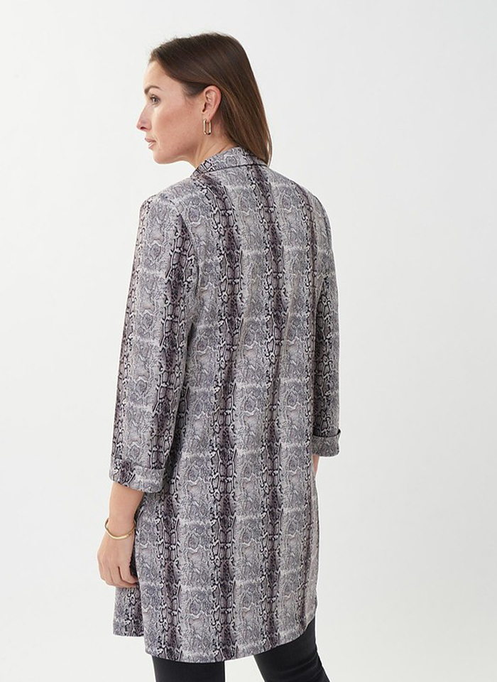 Joseph Ribkoff, Długi żakiet w zwierzęcy print bez zapięcia.