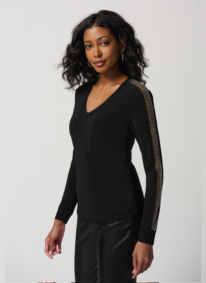 Joseph Ribkoff, Czarna bluzka z ozdobnym panelem na rękawie.