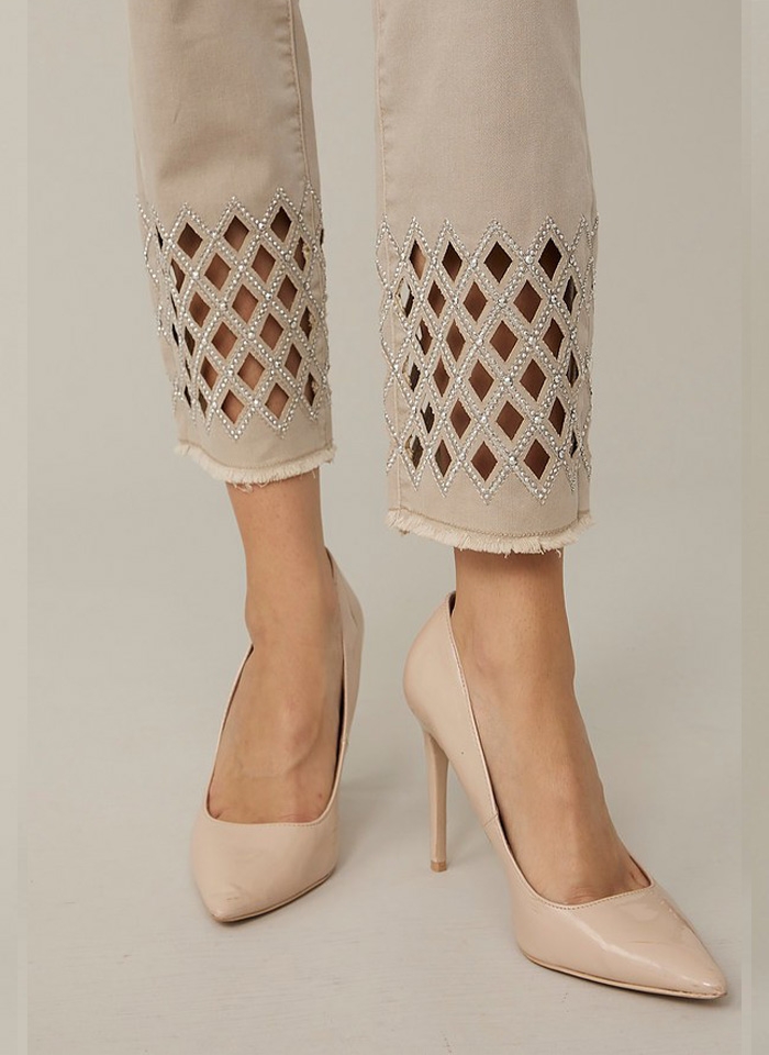 Joseph Ribkoff. Spodnie dżinsowe z ozdobną nogawka.