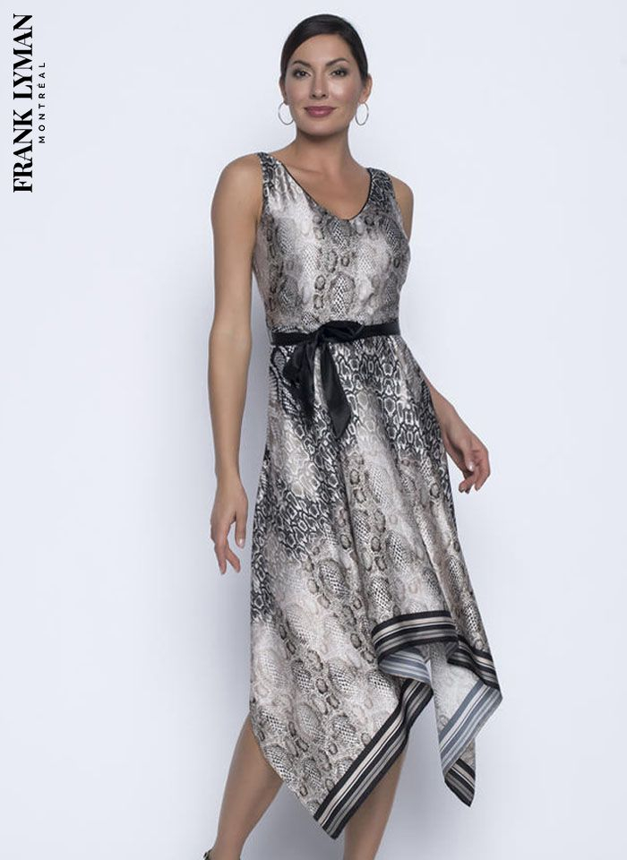 Frank Lyman, Satynowa sukienka z motywem wężowej skóry
