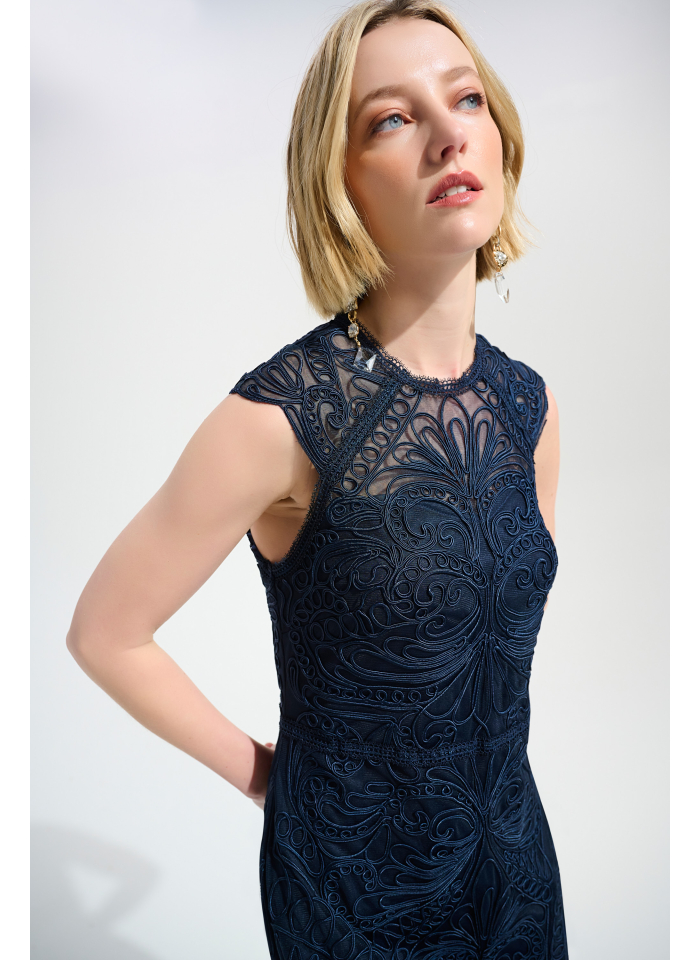 Joseph Ribkoff 261740 granatowa sukienka zdobiona gipiurą