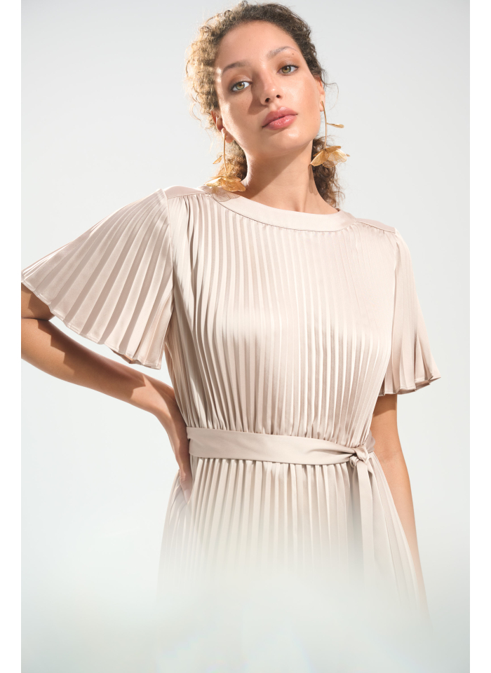 Joseph Ribkoff 261752 Połyskująca sukienka w plisy w kolorze beżowym