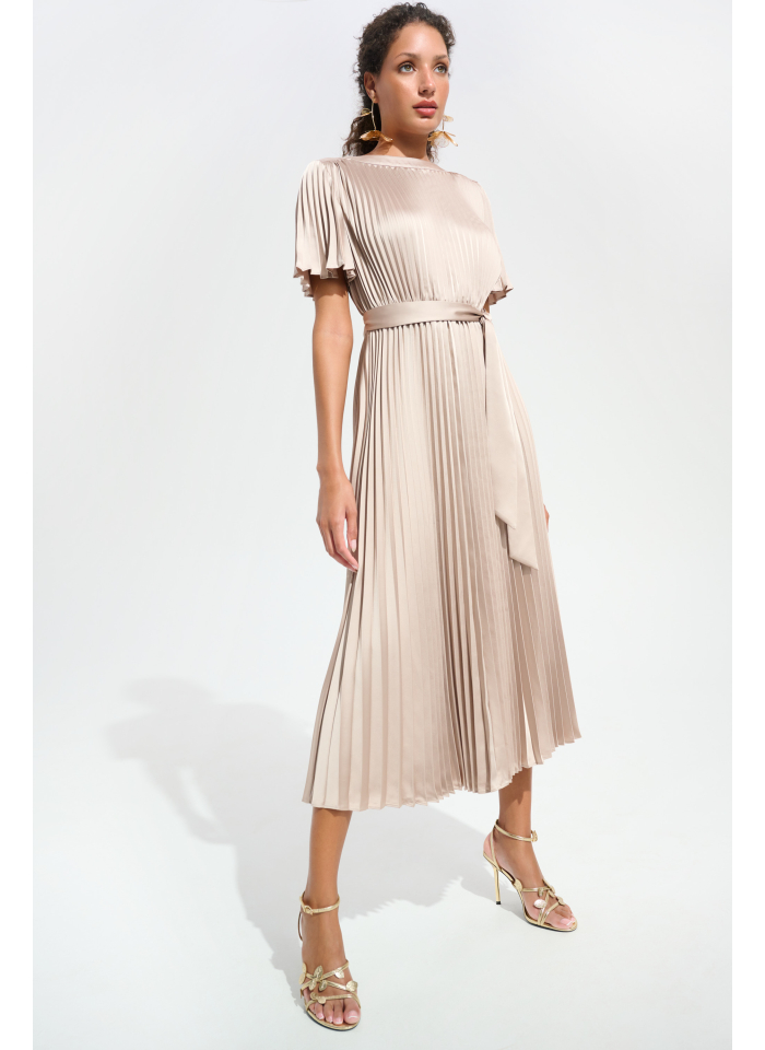 Joseph Ribkoff 261752 Połyskująca sukienka w plisy w kolorze beżowym