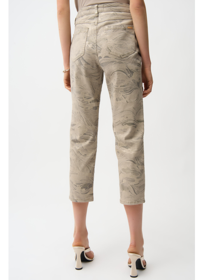 Joseph Ribkoff 261959 Beżowe spodnie 7/8 zdobione metalizowanym wzorem