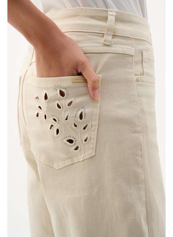 Joseph Ribkoff 262935 kuloty subtelnie zdobione haftem i dżetami