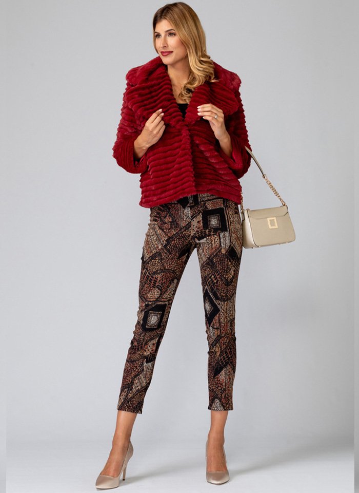 Joseph Ribkoff 193718 Syntetyczne futerko w bordowym kolorze