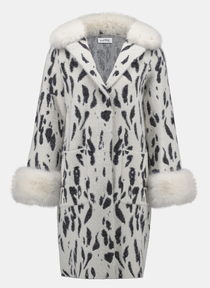 Joseph Ribkoff 253904 Oryginalny płaszcz z motywem dalmatyńczyka futrzanym wykończeniem.