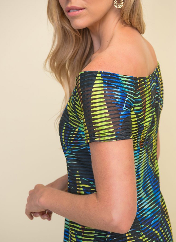 Joseph Ribkoff. Biała sukienka w kolorowy wzór.