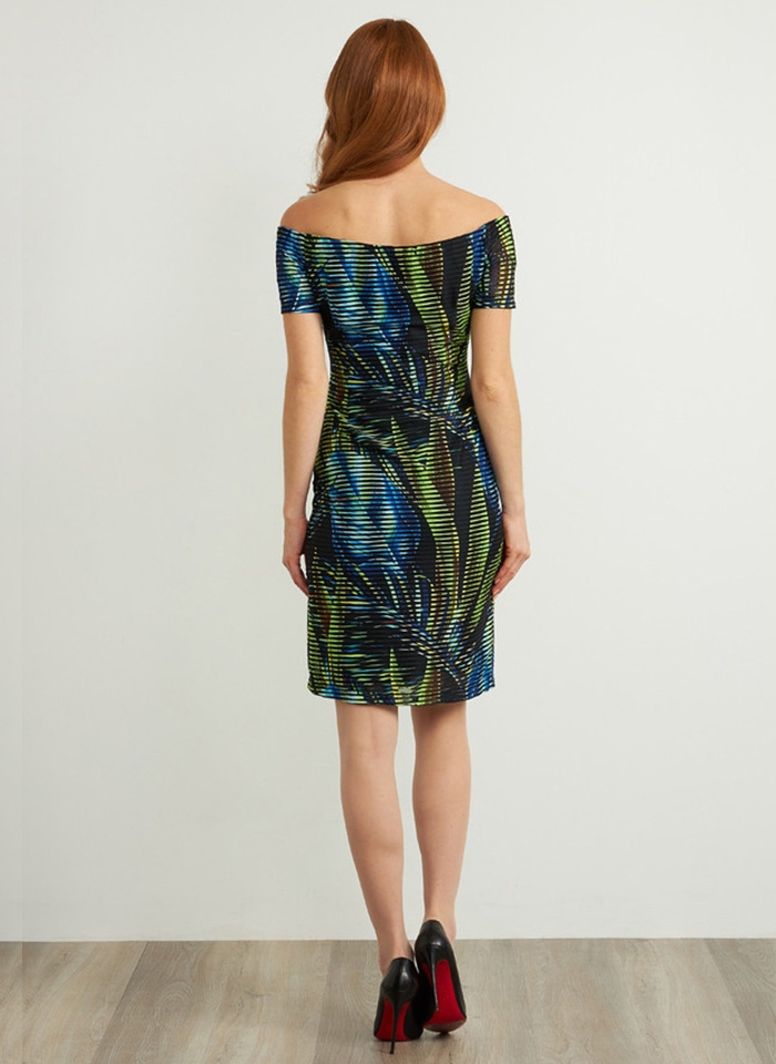 Joseph Ribkoff. Biała sukienka w kolorowy wzór.