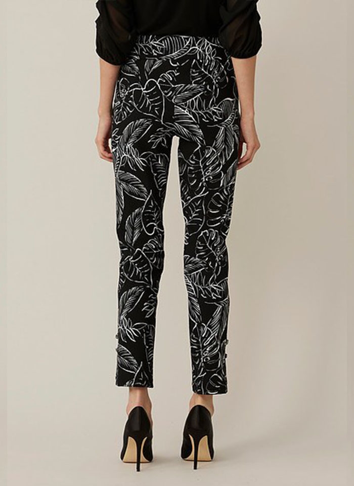 Joseph Ribkoff, Letnie spodnie w biały roślinny print.