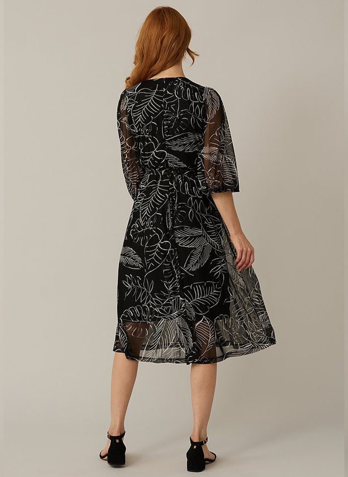 Joseph Ribkoff, Sukienka midi z białym roślinnym motywem.