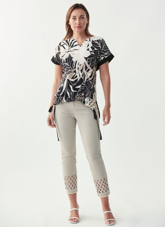 Joseph Ribkoff. Spodnie dżinsowe z ozdobną nogawka.