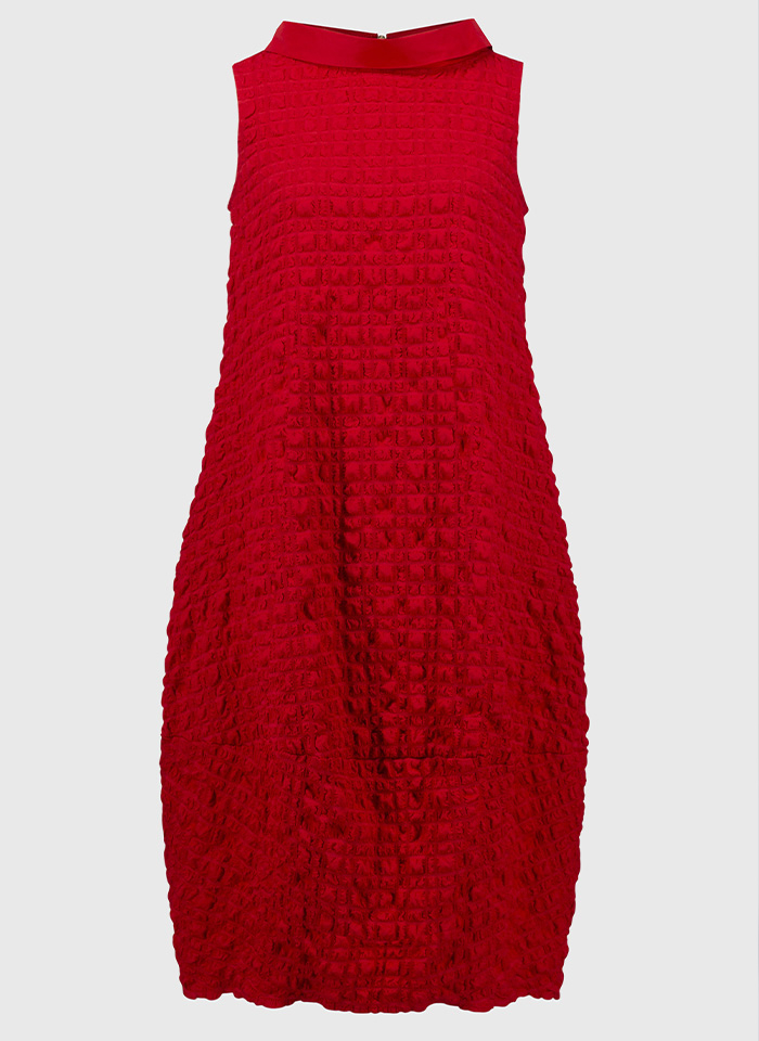 Joseph Ribkoff 241204 Czerwona sukienka bez rękawków z golfem